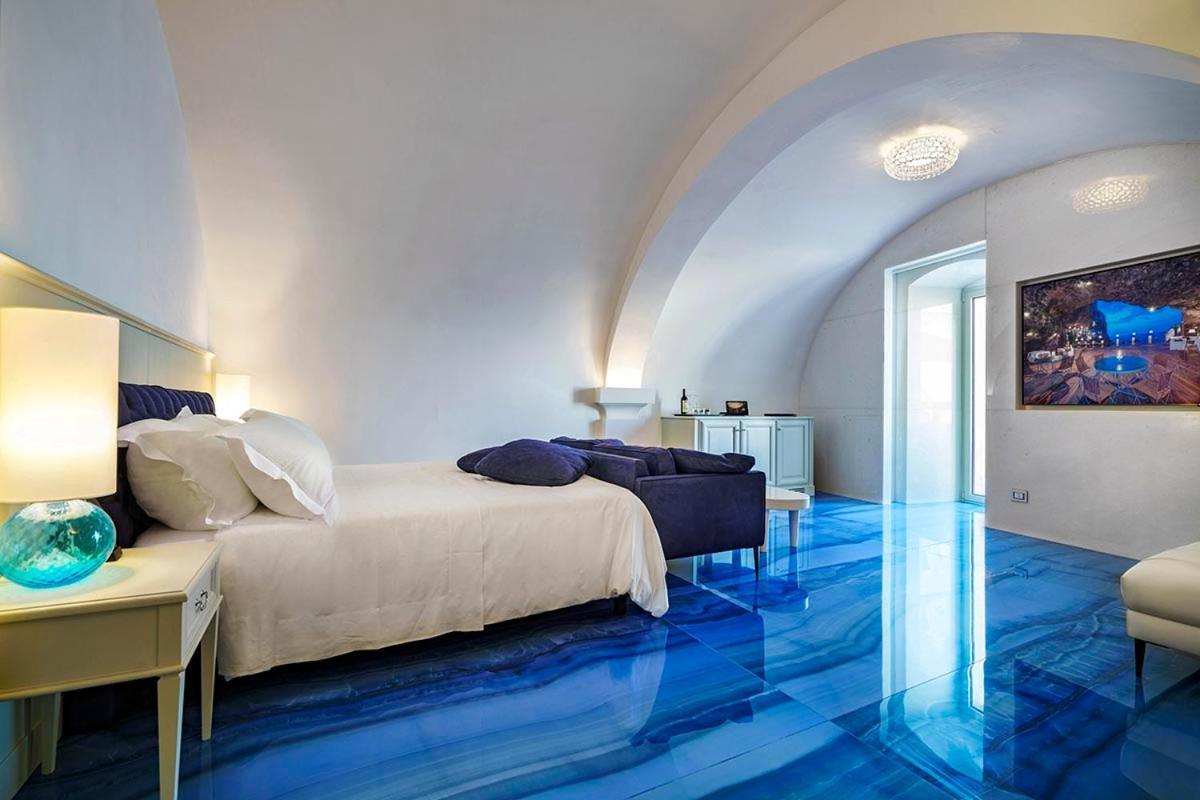 Grotta Palazzese Hotel