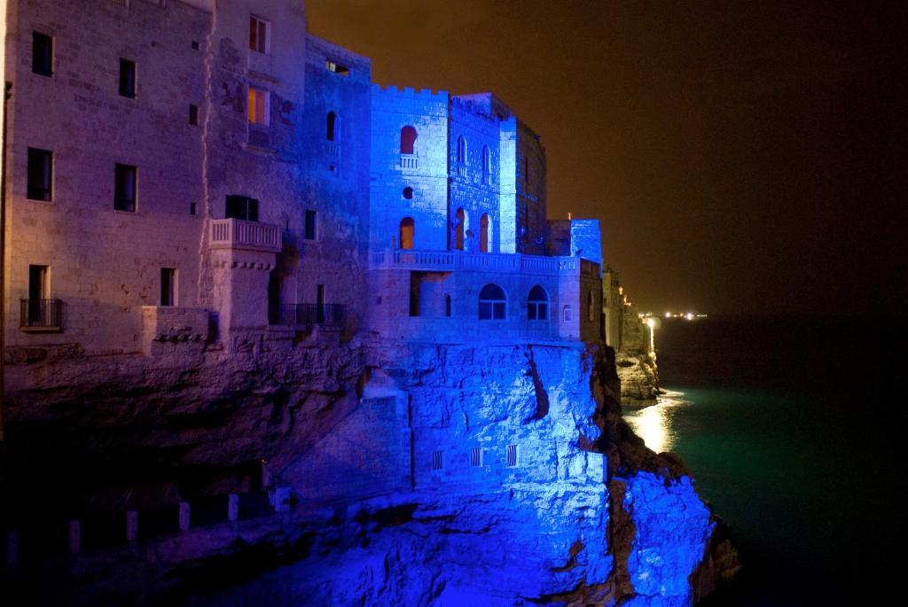 Grotta Palazzese Hotel