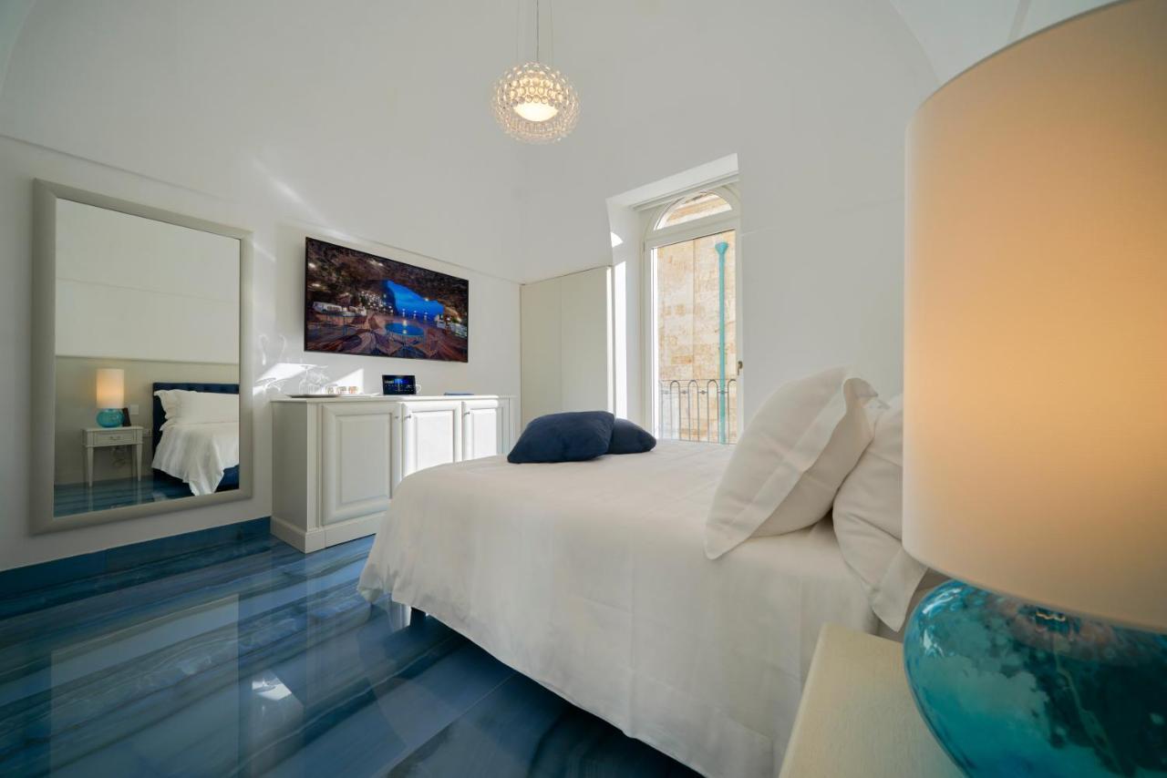 Hotel Grotta Palazzese 5*
