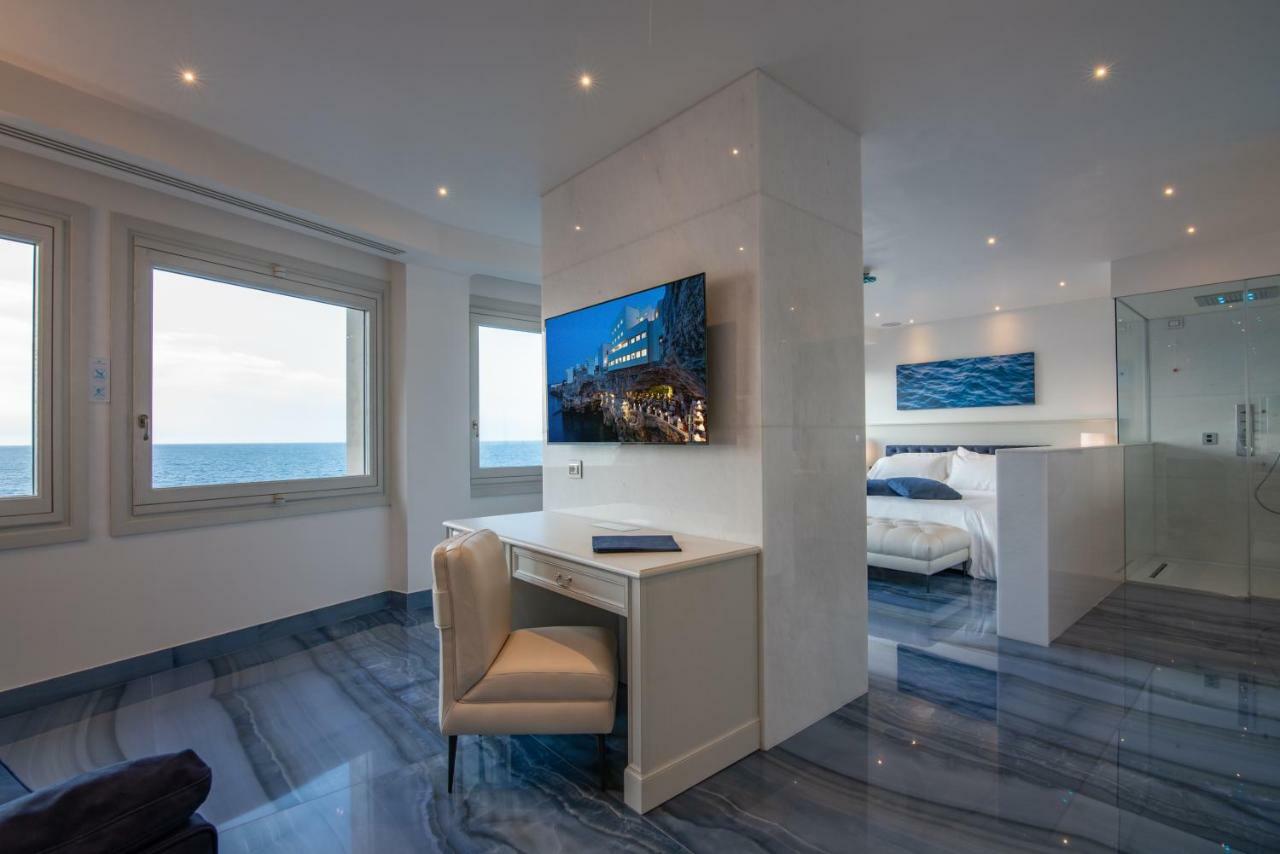 Grotta Palazzese Hotel